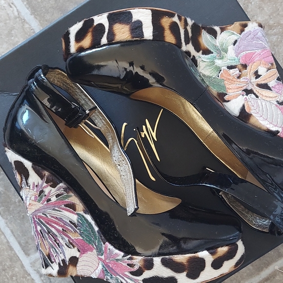 Shoes - Picture 3 of 5